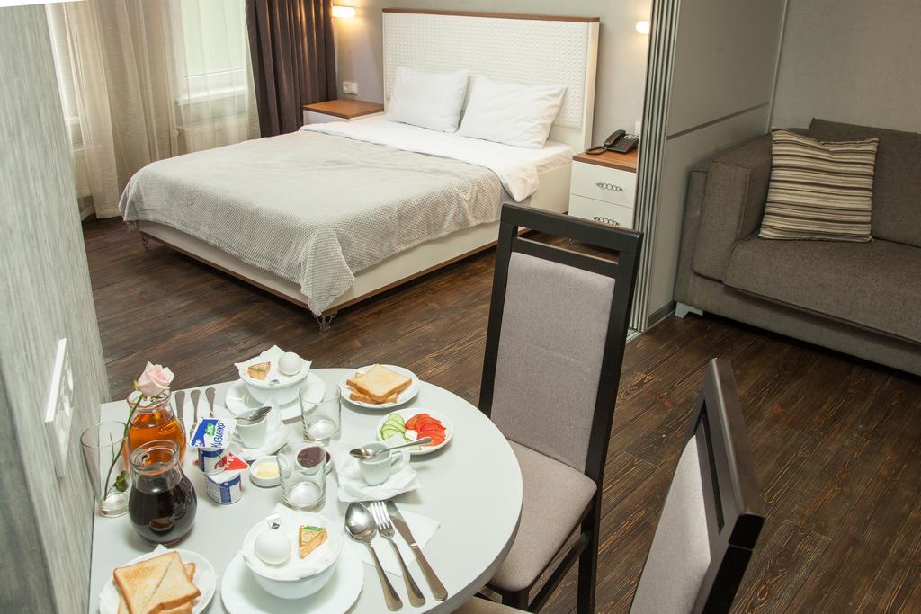 Apart Hotel Kvartira 1 オデッサ エクステリア 写真
