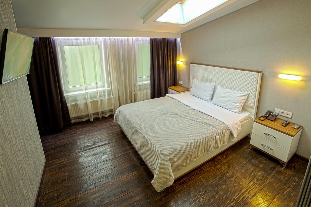 Apart Hotel Kvartira 1 オデッサ エクステリア 写真