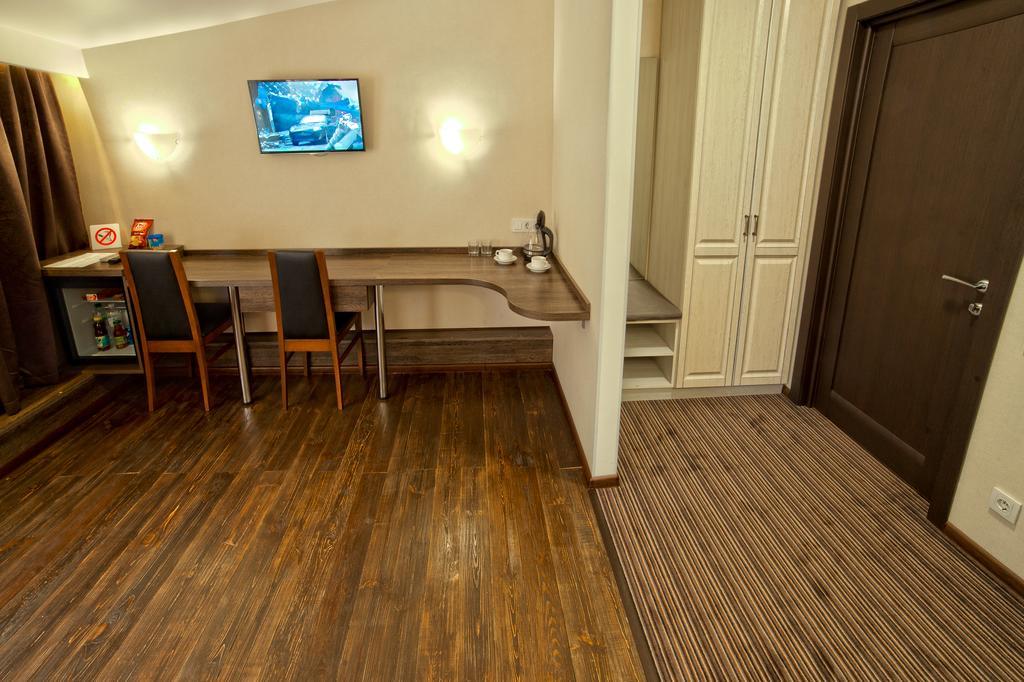 Apart Hotel Kvartira 1 オデッサ エクステリア 写真