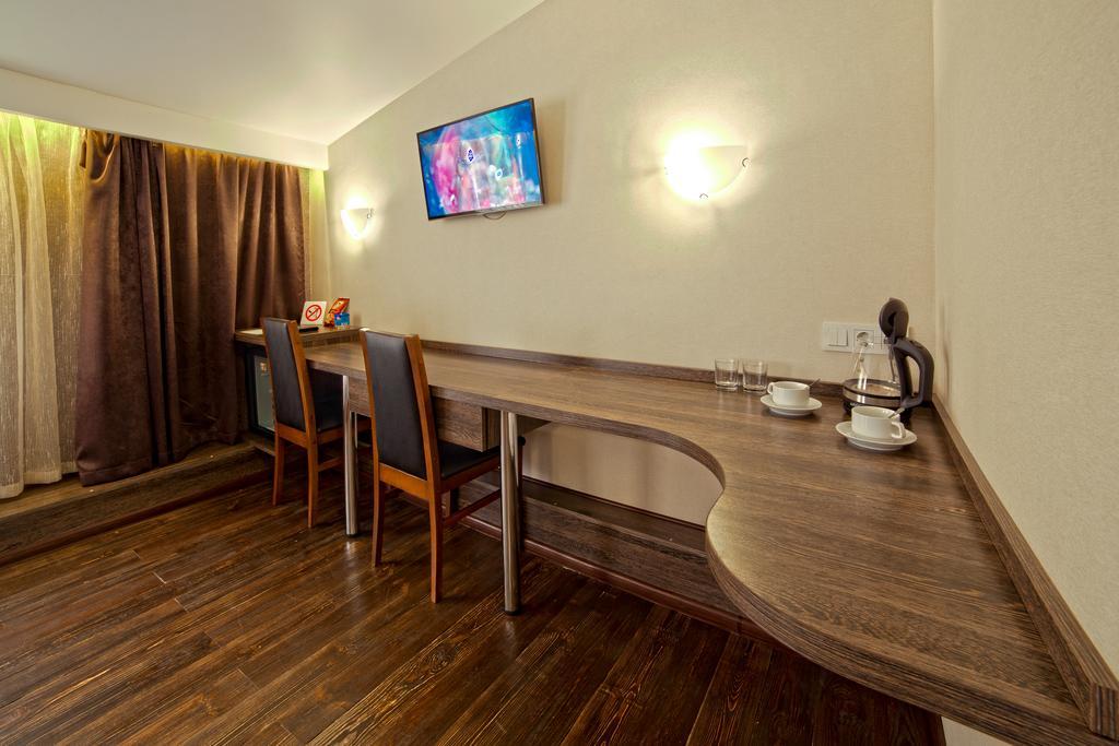 Apart Hotel Kvartira 1 オデッサ エクステリア 写真