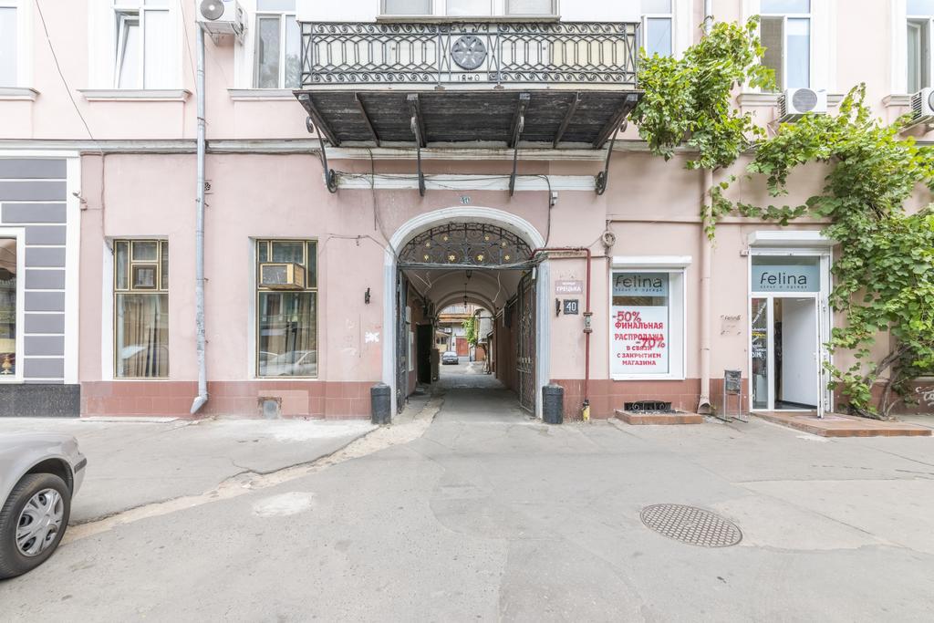 Apart Hotel Kvartira 1 オデッサ エクステリア 写真